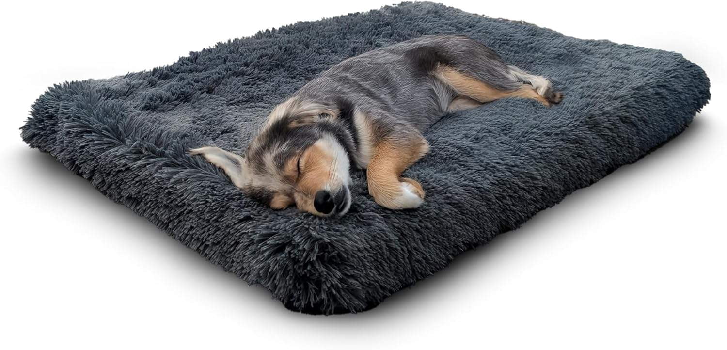 Dig Defence Large Plush Pet Bed, Soft Fluffy Surface, Removable Washable Cover with Waterproof Sleeve, Non Slip Bottom, Durable Dog Bed for Large Dogs