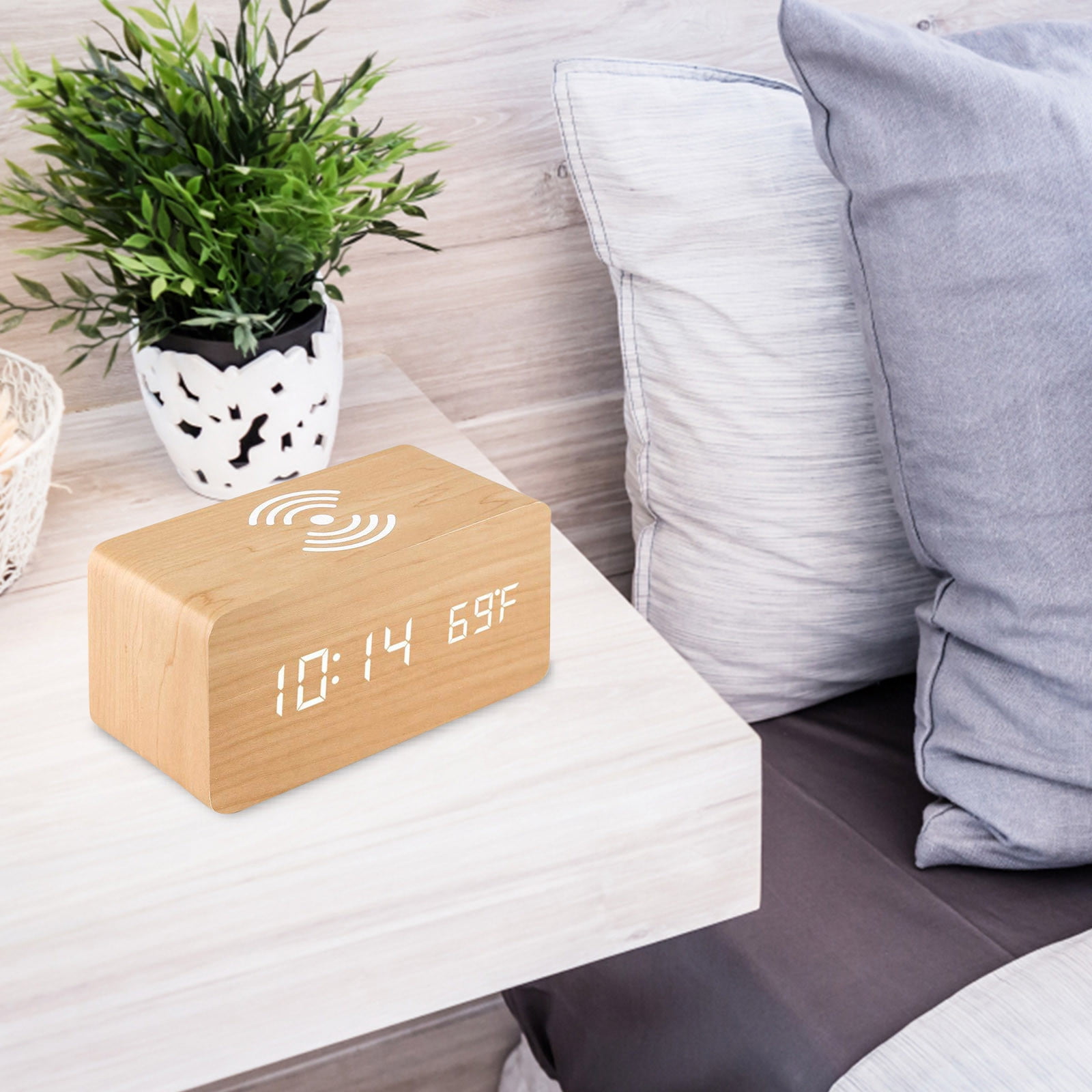 Digital Clock Sound Control Function And Date Temperature Display For