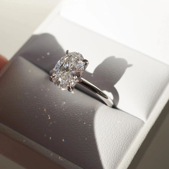 Diiro Oval Cut Solitaire Engagement Ring for Women, 925 Sterling Silver Ring, Moissanite Diamond Ring, 4 Prong Setting, Promise Wedding Ring Gift