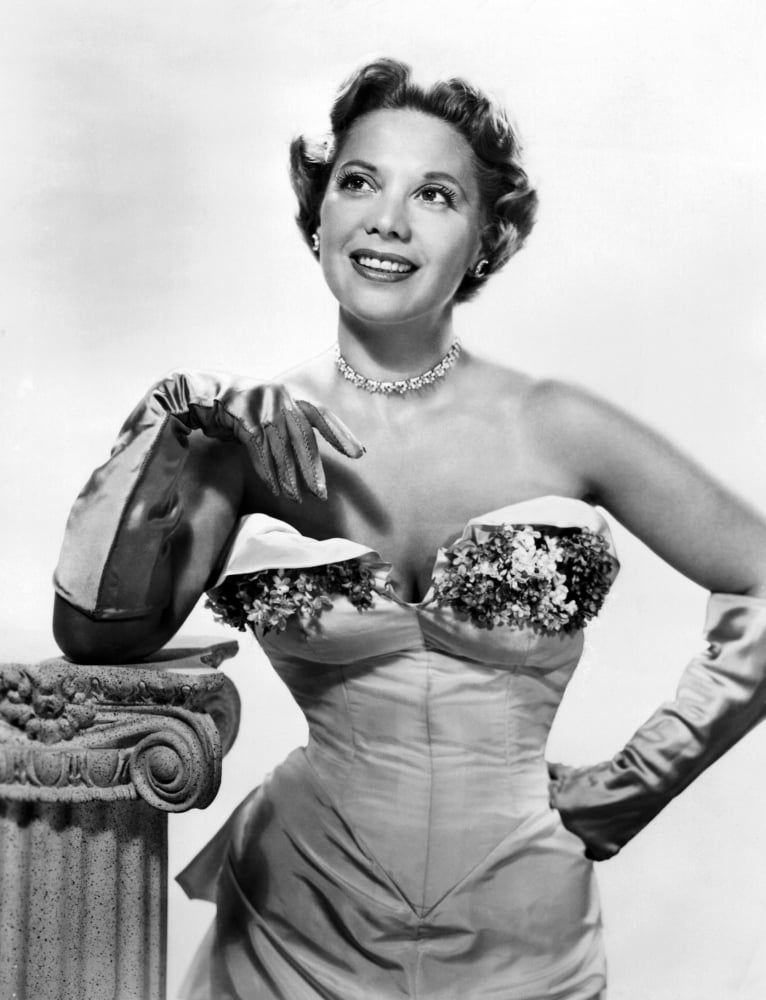Dinah Shore Canvas Art - (16 x 20)