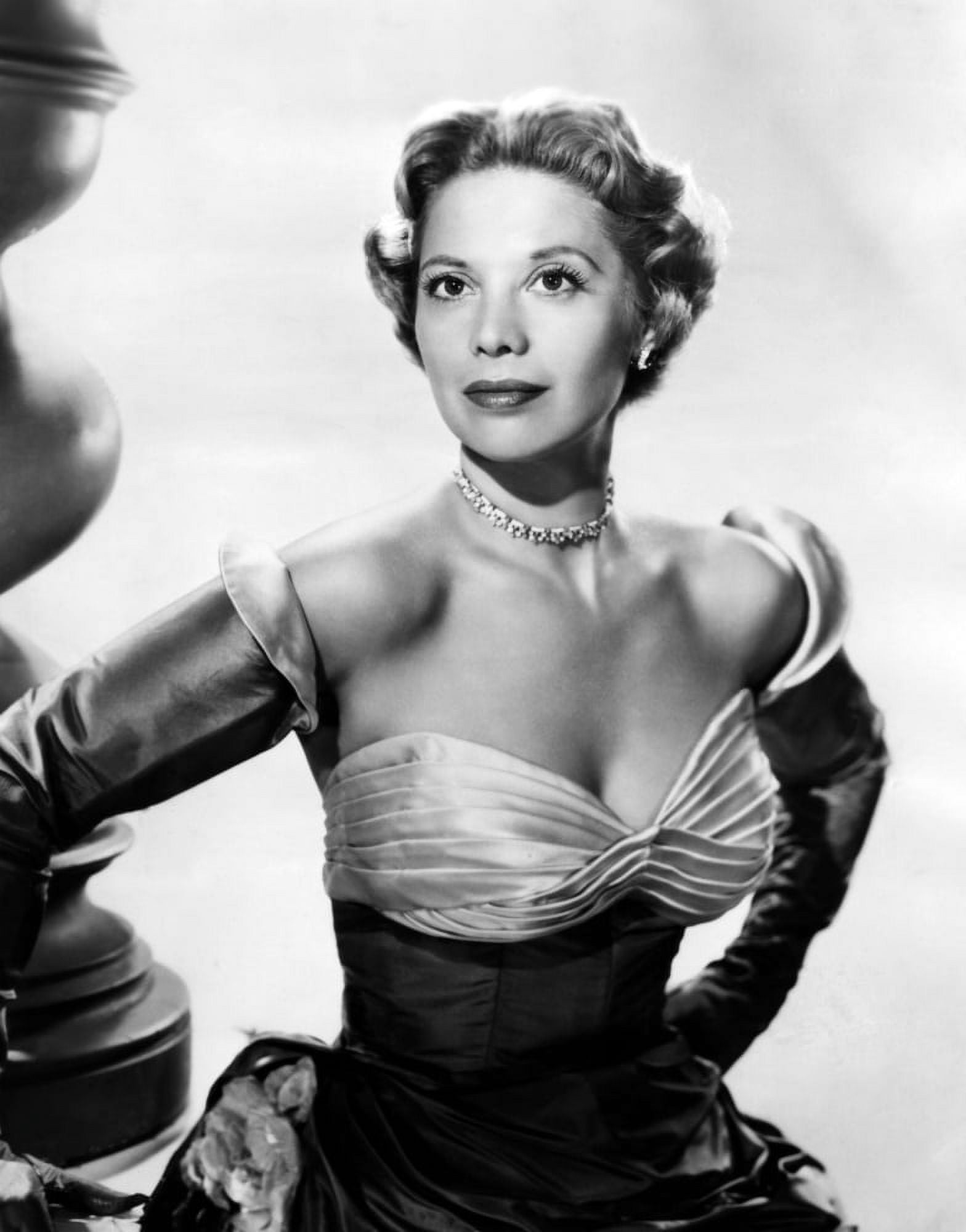 Dinah Shore Canvas Art - (16 x 20)