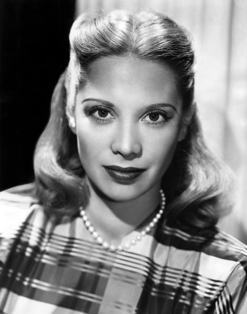 Dinah Shore Canvas Art - (16 x 20)