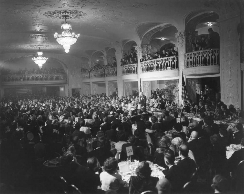 Dinner Honoring President Harry Truman And Vice President-Elect Alben Barkley. Mayflower Hotel In Washington History (