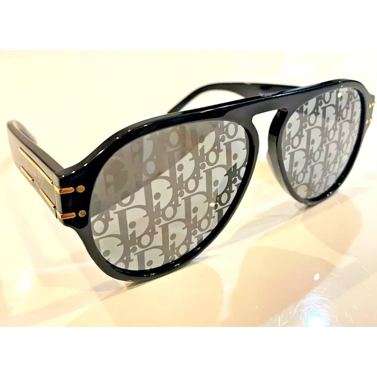 Dior Mirror logo sunglasses NEW Dior DiorEssential A2U Sunglasses in Logo Oblique Mirror main image 3