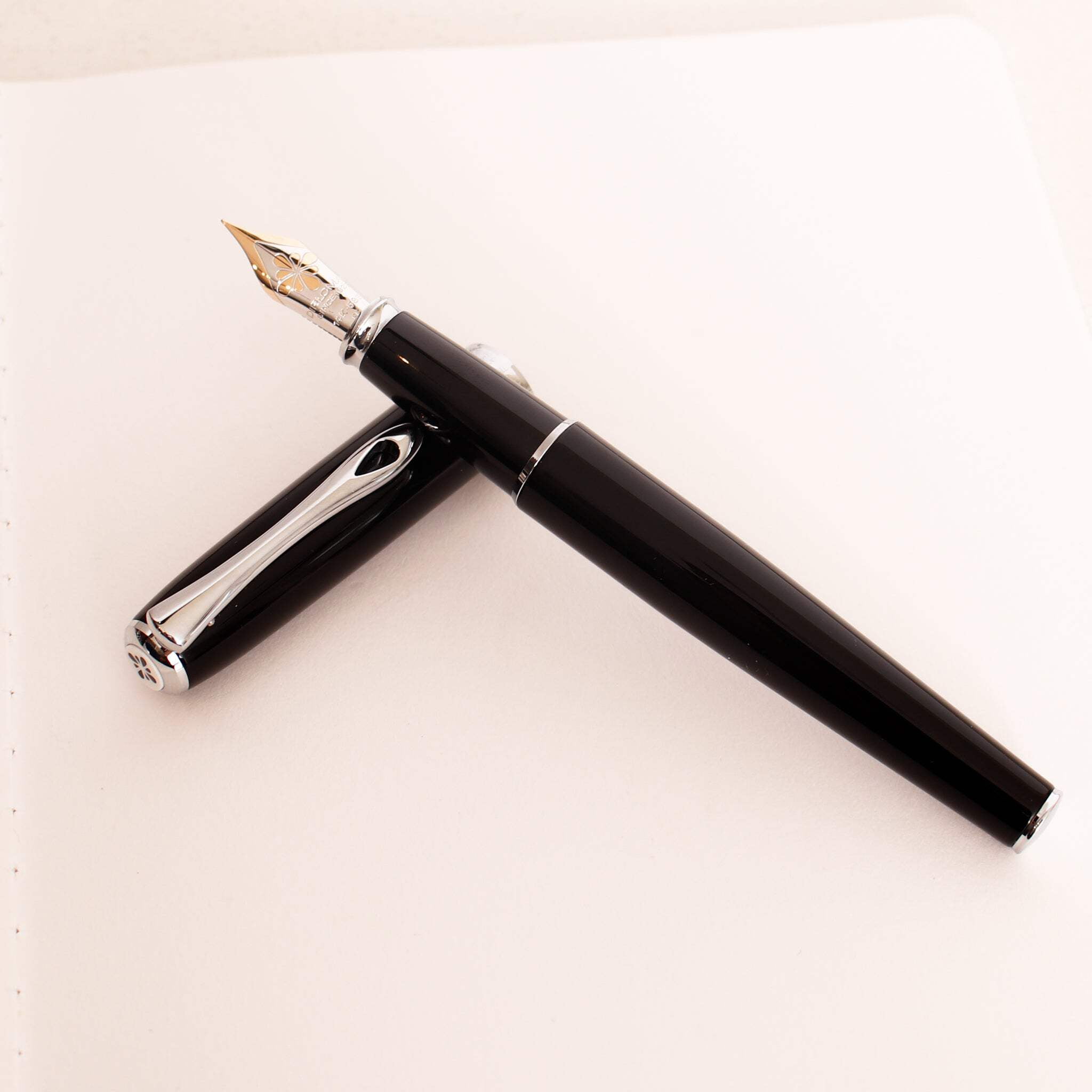 Diplomat Excellence A2 Fountain Pen – Black Lacquer, Steel Broad Nib, Handmade In Germany