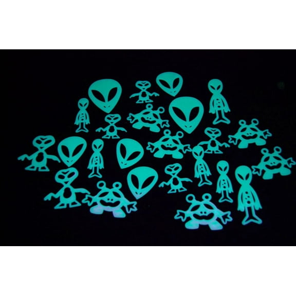 DirectGlow Glow in the Dark Aliens Wall Dcor 24pc