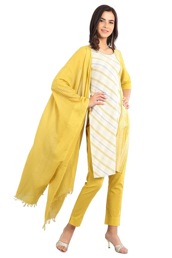 Disha Patani Collection Yellow Round Neck Yarn-dyed Kurta-Large