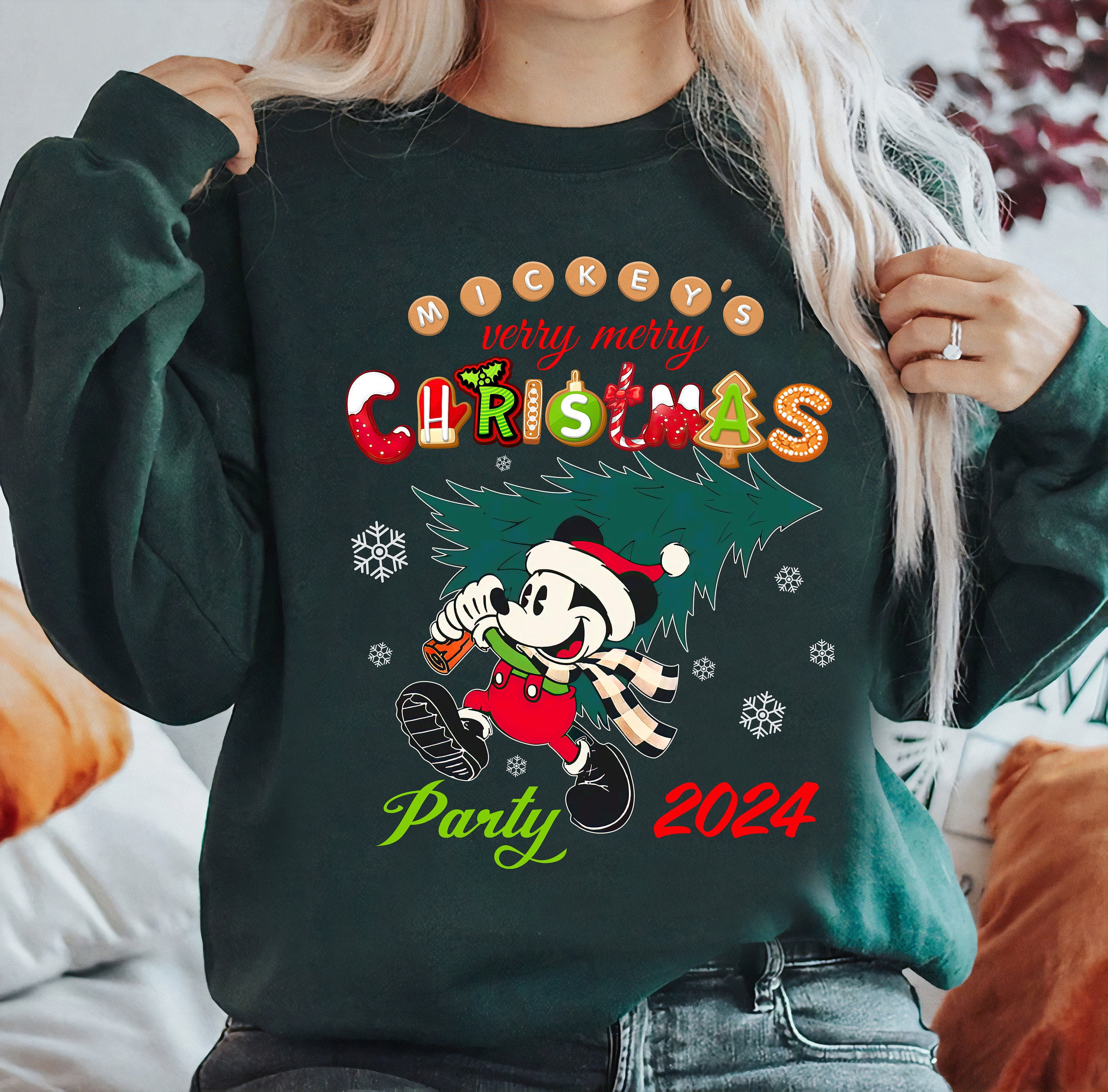 Disn.E.Y Classic Mickey Mouse Very Merry Christmas Party 2024 Tee