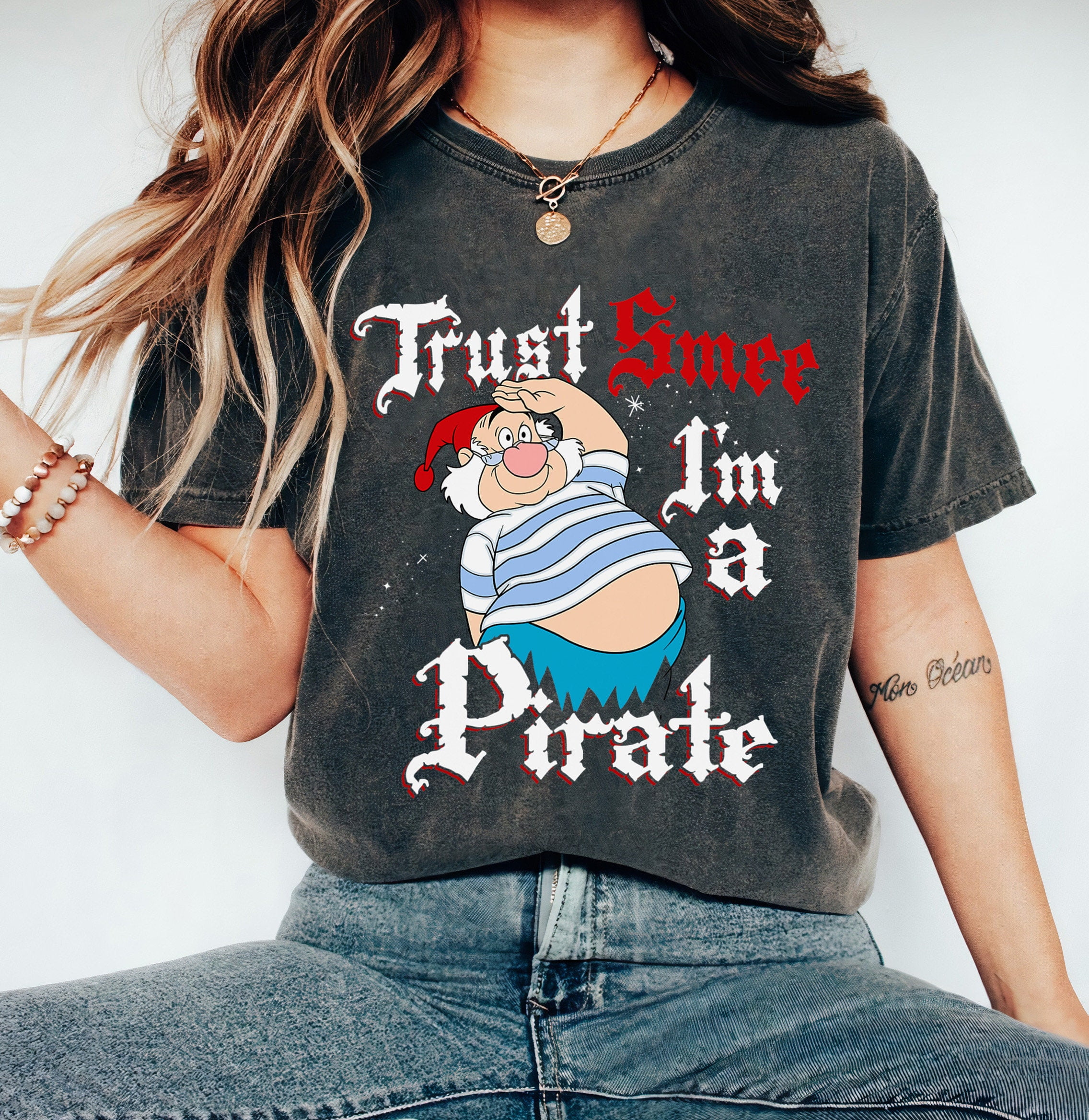 Disn.E.Y Peter Pan Trust Smee I'M A Pirate Salute T-Shirt, Disn.E.Yland ...