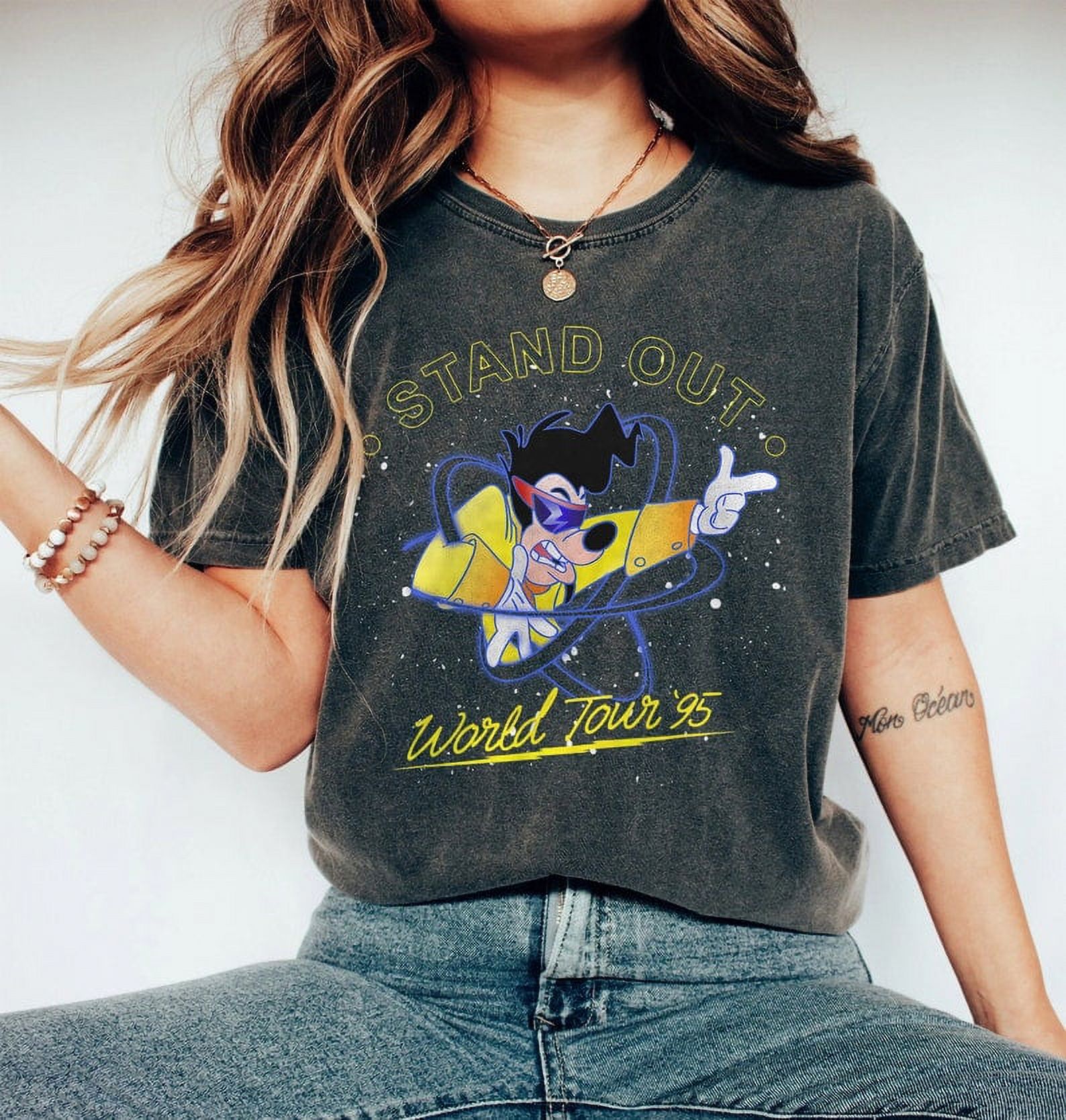 Disney A Goofy Movie Goofy Stand Out World Tour '95 Retro Vintage Shirt