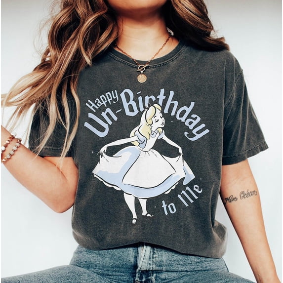 Disney Alice Happy Un-Birthday To Me Shirt, Retro Alice In Wonderland Comfort Colors T-shirt, Alice Princess Tee, Birthday Gift Shirts, Disney Family Trip, Chambray Color, Size 3XL