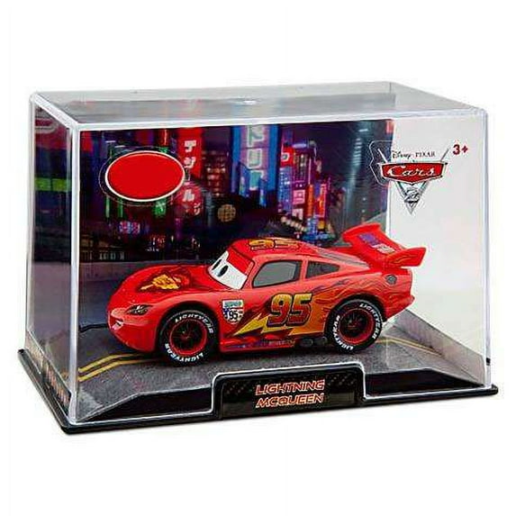 Disney Cars 1:43 Collectors Case Lightning McQueen Diecast Car