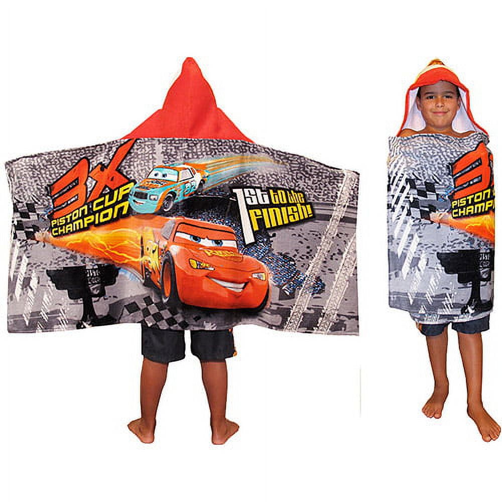 Disney Cars 2 Arrows Lightning McQueen Kids Hooded Towel for Bath, Pool
