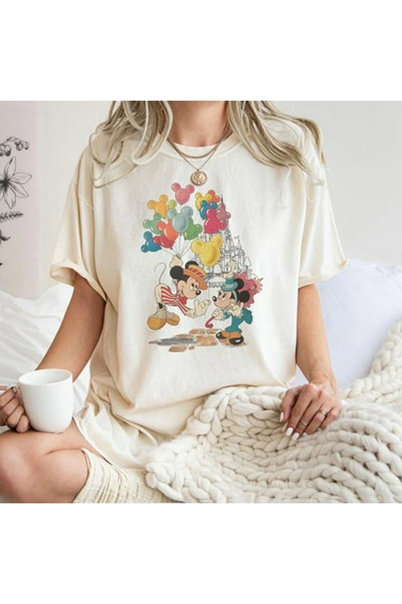 Funny Mickey And Minnie T-Shirt Retro Graphic Shirt Gift For Family and Friend, Unisex S-5XL