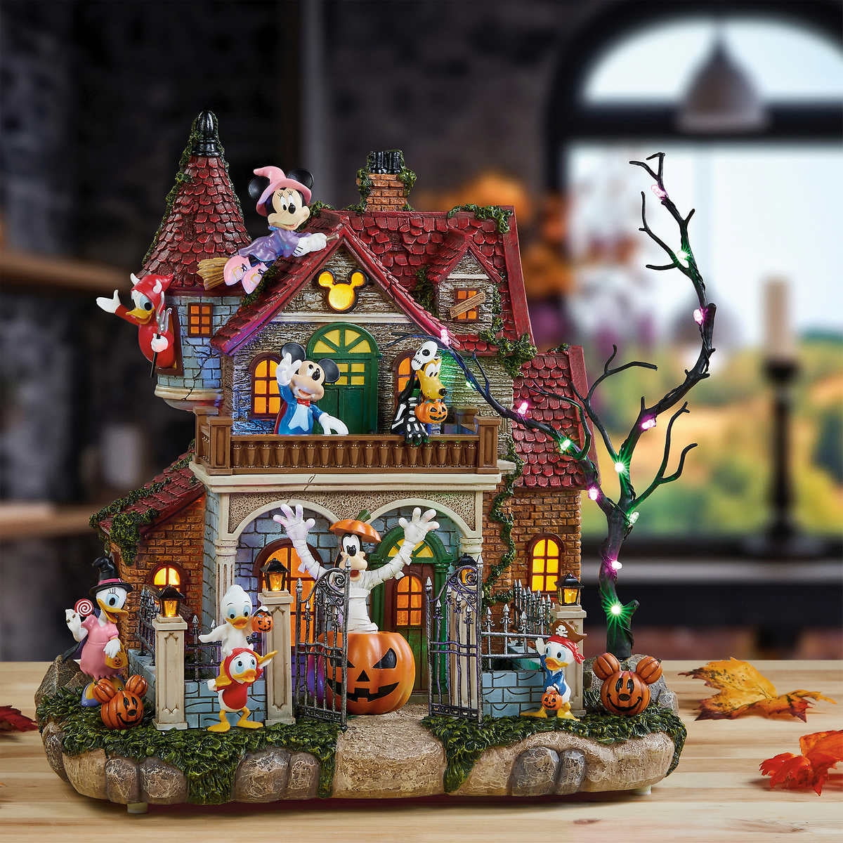 Brand new Disney haunted house Halloween village high quality