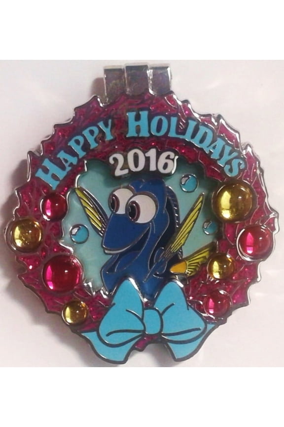 Holiday Wreaths Resort Collection 2016 Dory Pin