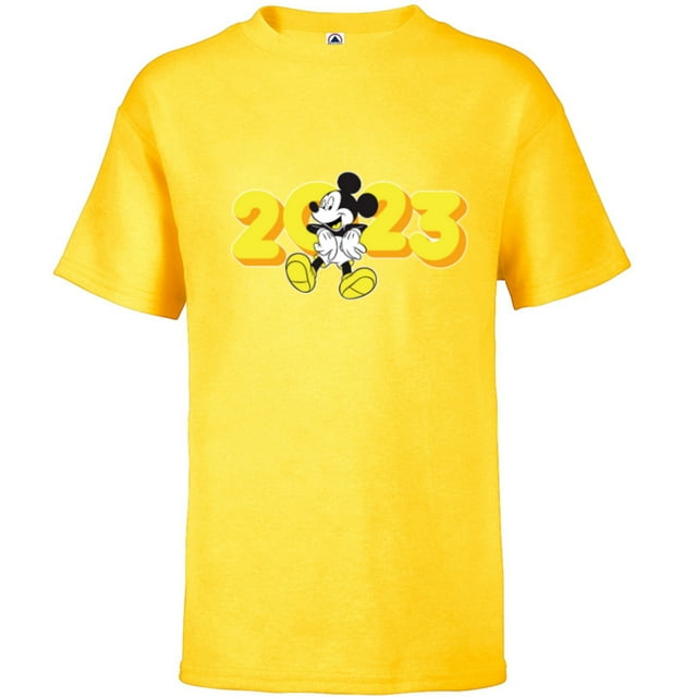 Disney Mickey Mouse Class of 2023 Graduation Hangin’ Out Short Sleeve Mickey Mouse Class Of 2025 Shirt