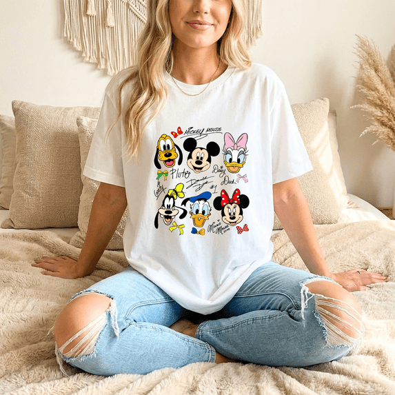 Disney Movie Characters Mickey & Co Disneyland Magic Kingdom T-Shirt All Size S-5XL
