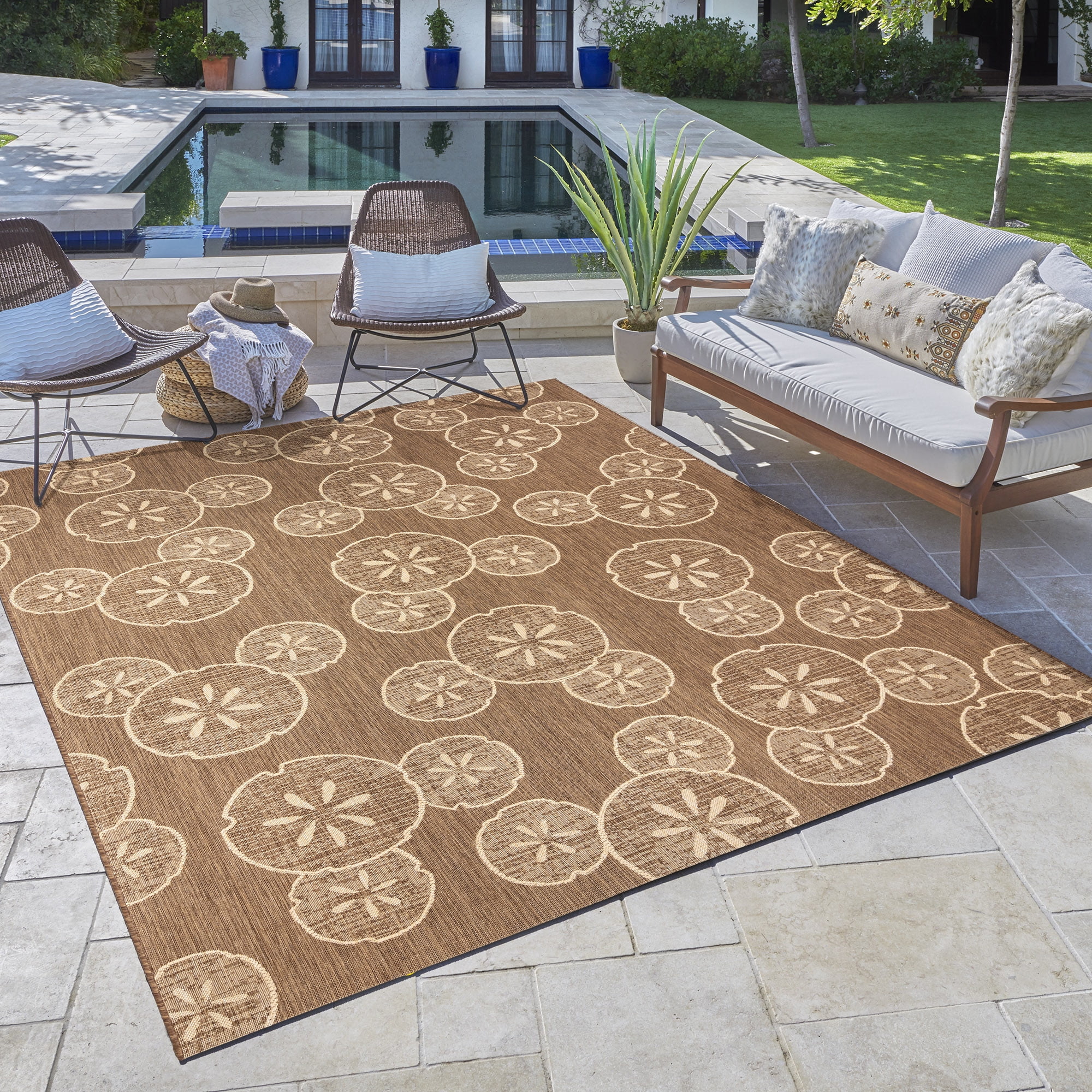 Disney Outdoor Sand Dollar Coastal Abstract Havana/Sand Area Rug, 6x9