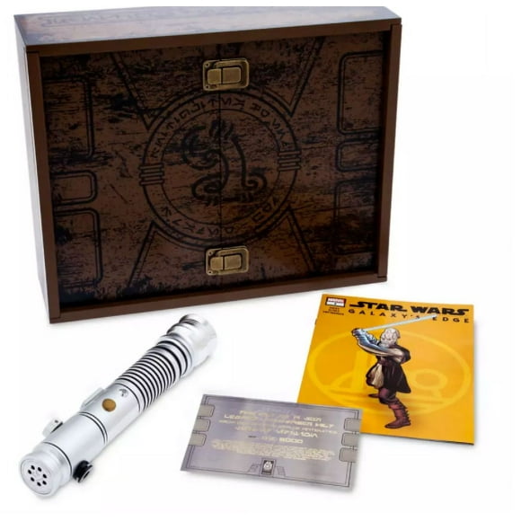 Disney Parks Hilt of a Jedi LIGHTSABER Set Star Wars Galaxy Edge Limited New Box