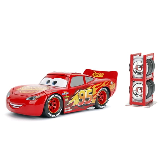 Disney Pixar Cars 1:24 Lightning McQueen Die-cast Car with Tire Rack Play Vehicles