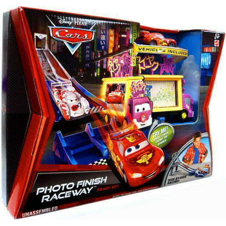 Disney / Pixar Cars Cars 2 Photo Finish Raceway Diecast Car