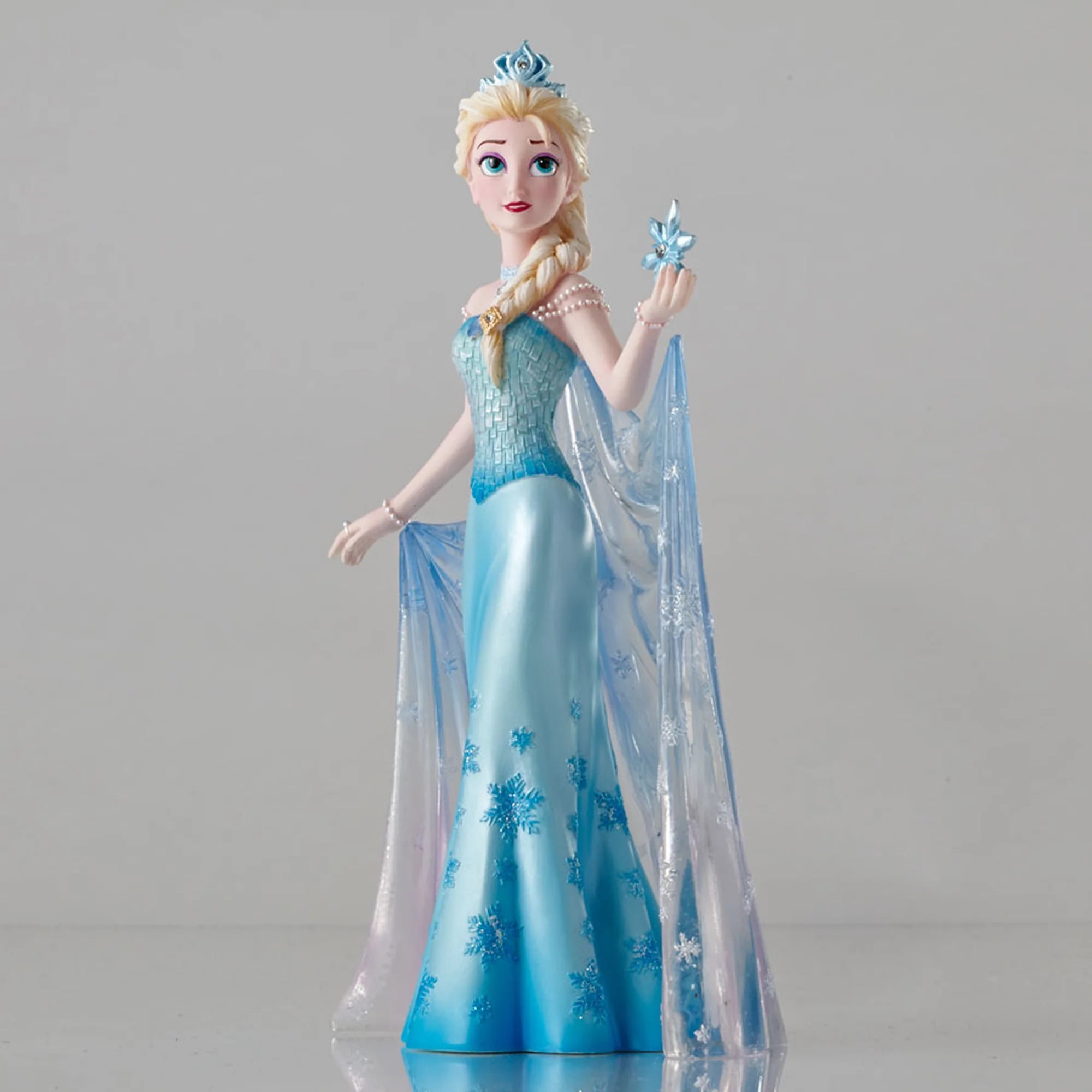 Disney Showcase Frozen 