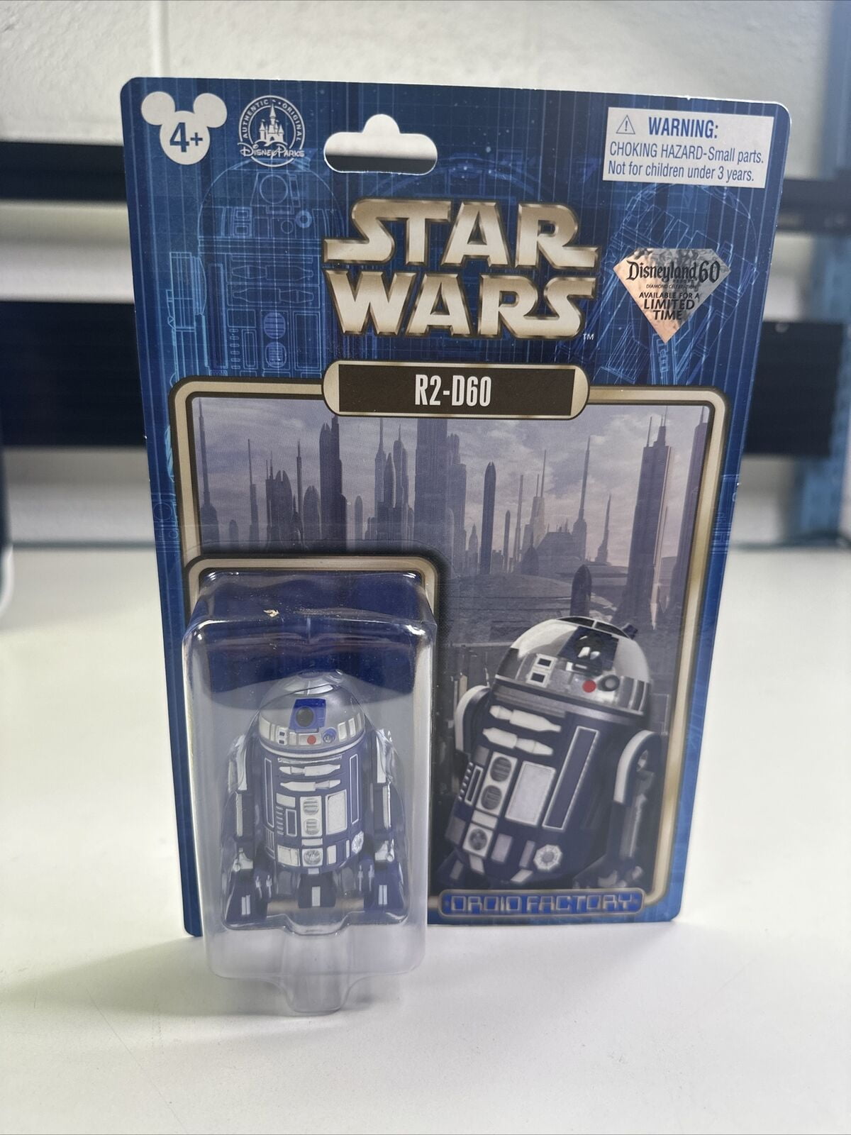 R2-D60(ディズニーランド60th) Disney Star Wars R2-D60 R2-D2 Droid Factory Figure