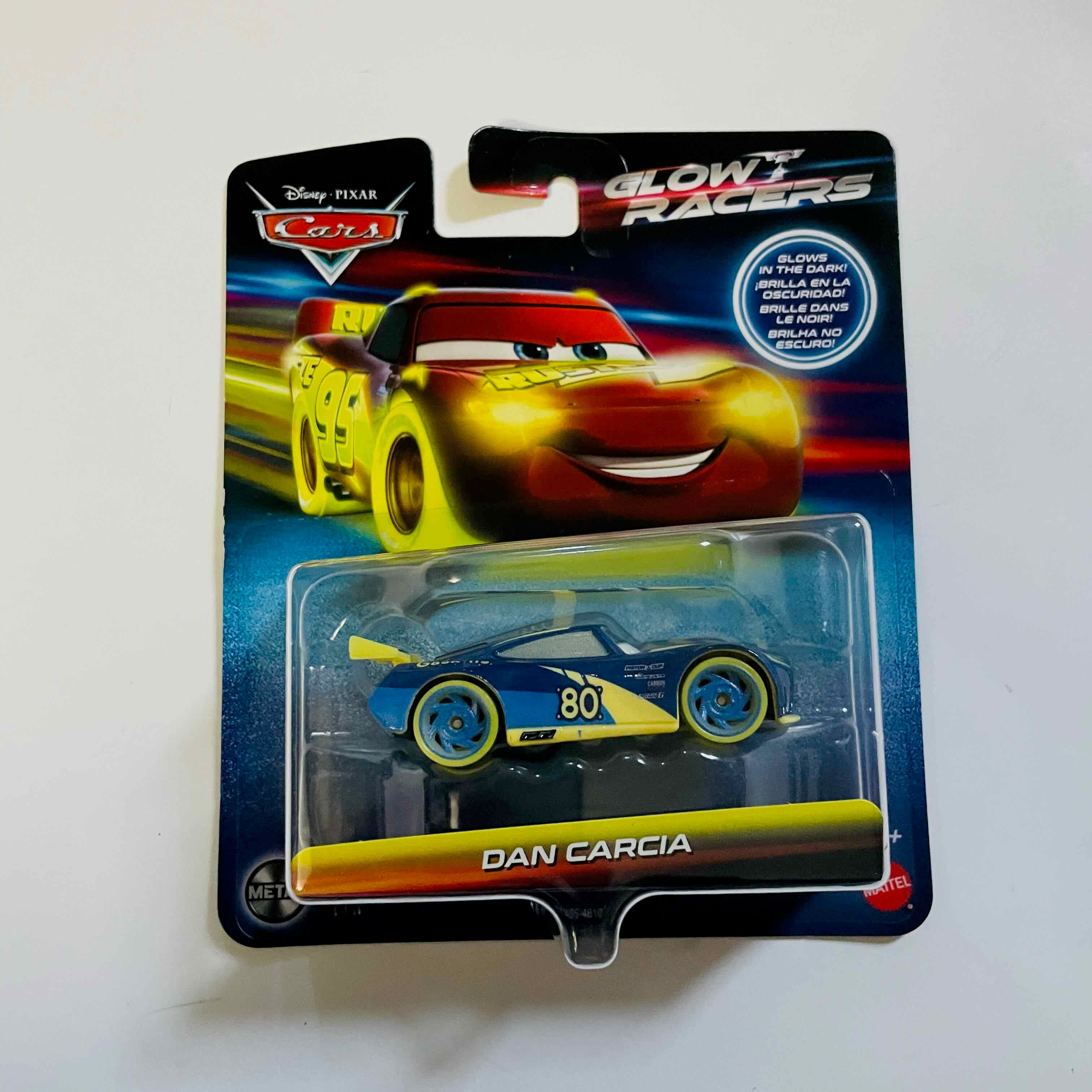 ディズニー　カーズ　ブリンプ　Cars Lightyear Blimp セット Amazon.co.jp: MATTEL Disney-PIXAR 
