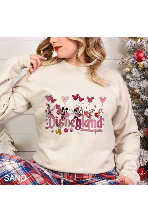 Disneyland Sweethearts Nite Mickey And Friends Valentine Day Sweatshirt All size S-3XL