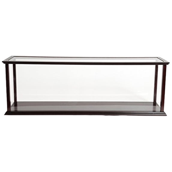 Display Case for Cruise Liner Mid