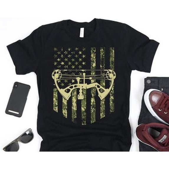 Distressed Camo American Flag Bowhunting Graphic Men's T-Shirt Assorted ...