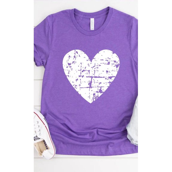 Distressed Heart Graphic Tee T-Shirt PLUS