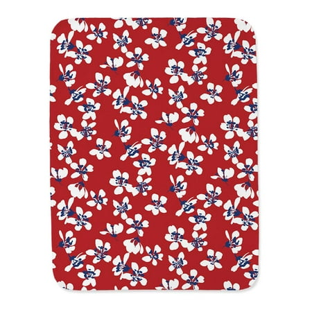 Ditsy Flowers Pattern Blanket -Image by Shutterstock,