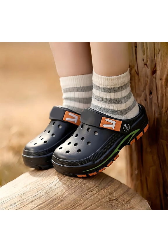 Boys Sport Graphic Accent Two Tone Sole Adjustable Snap Back Strap on Clogs Size:5-5.5 Years