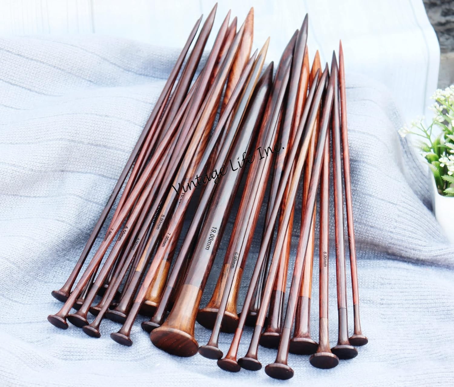 DnU Avenue Yarn Knitting Needles Rosewood & Maple Crafted for Arthritic Hands, Superior Quality, Wood Needles, Buffed Wax Finish, Soft Grip, Stitching Accessories, Brown (Rosewood D1, Set of 13).