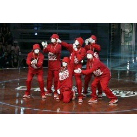 Do It Yourself Plastic White Full Masks - Craft Kits - 12 Pieces