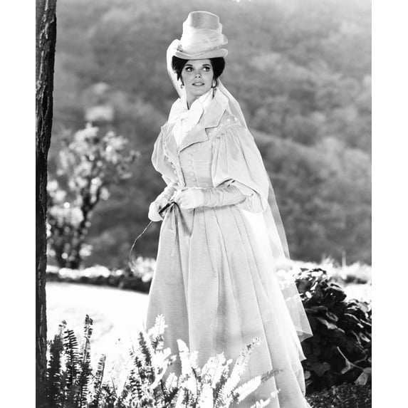 Doctor Dolittle Samantha Eggar 1967 Tm & Copyright � 20Th Century Fox Film Corp./Courtesy Everett Collection Photo Print (8 x 10)