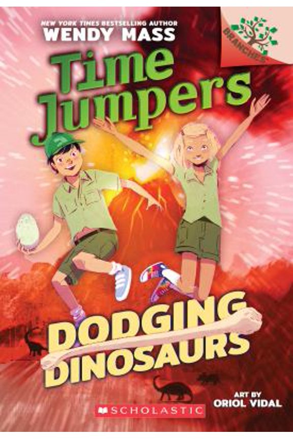 Pre-Owned Dodging Dinosaurs: A Branches Book (Time Jumpers #4): Volume 4 (Paperback) 1338217453 9781338217452