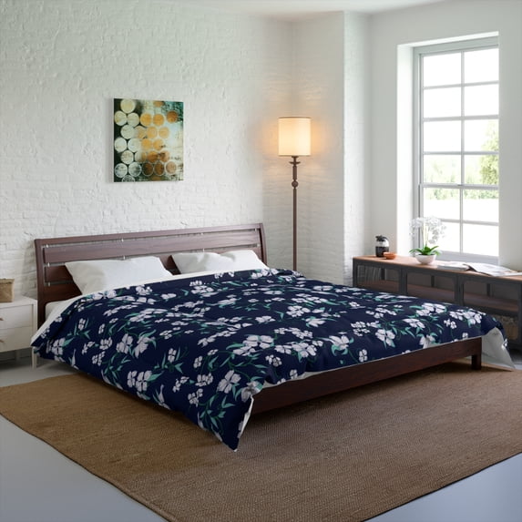 Dogwood on Blue Floral Pattern Design Comforter