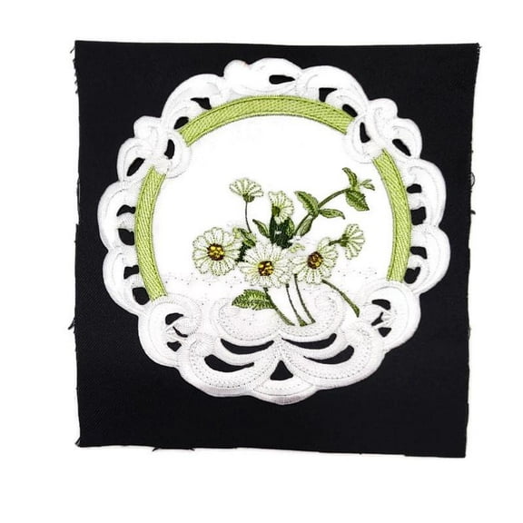 Doily Boutique Round Doily with Daisy Flowers on Bleached White Fabric Size 7 inches