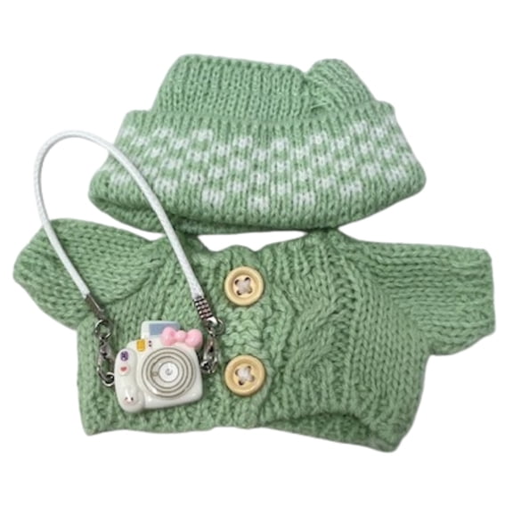 Adventurers Green Sweater Set with Hat & Camera for 17.5cm Collectable Dolls