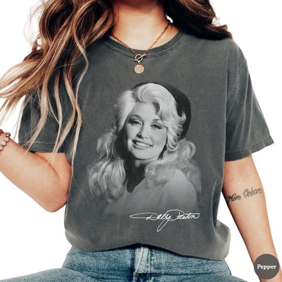 Dolly Shirt, Parton Memorial Tee, Country Music Legend Shirt, In Memory of Dolly 1946-2026, Country Music Fan Gift