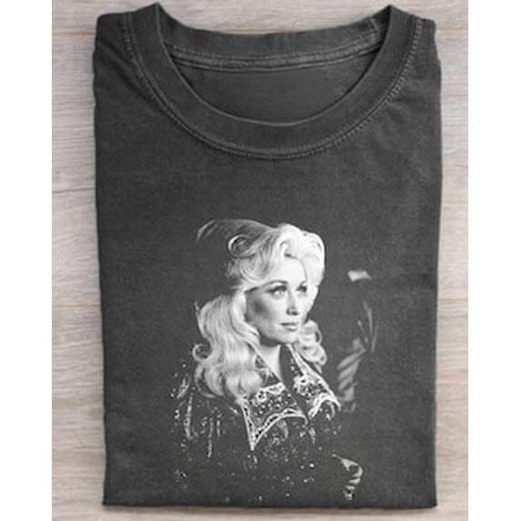 Outdoor Studio Dolly Vintage Country Music Tour Graphic T-Shirt