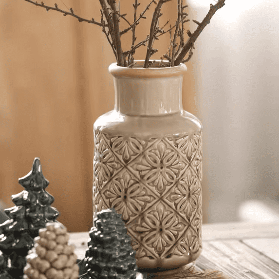 Domino Embossed Pattern Vase