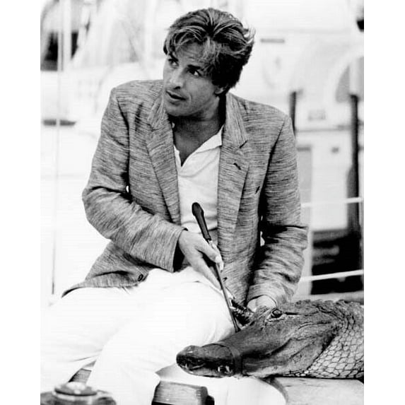 Don Johnson as Sonny Crockett with his alligator Elvis Miami Vice 8x10 photo