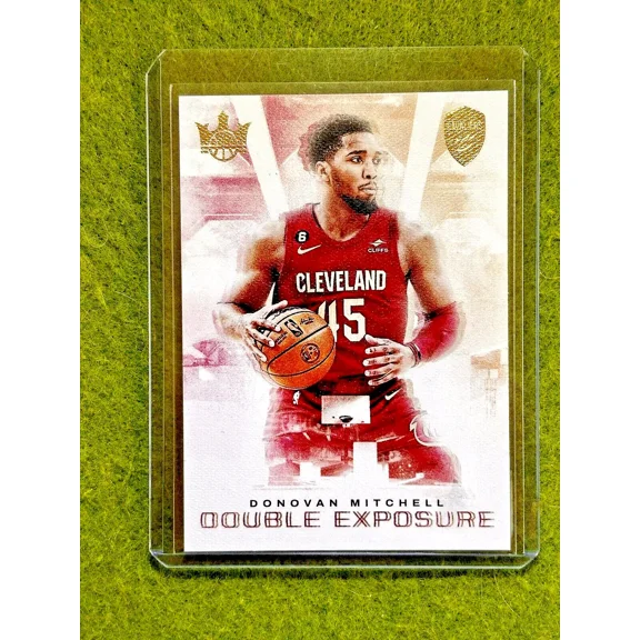 Donovan Mitchell GOLD FOIL COURT KINGS Card Jersey #45 Cavs 2022 DOUBLE EXPOSURE