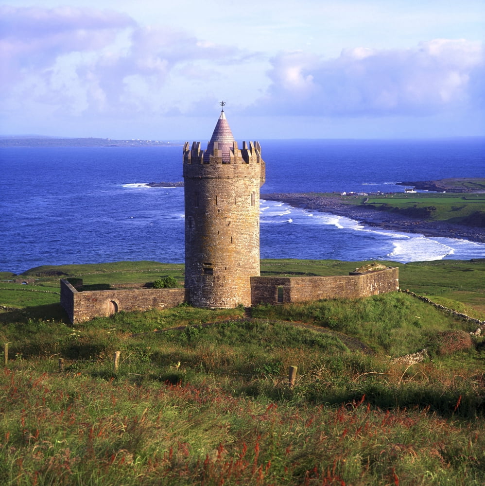 Doonagore Castle Co Clare Ireland 16Th Century Tower House Overlooking The Atlantic Ocean Canvas Art - The Irish Image Collection Design Pics (15 x 15)
