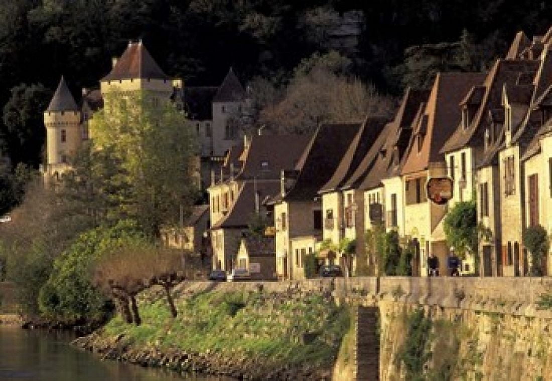 Dordogne River La Roque-Gageac France Canvas Art - David Barnes DanitaDelimont (26 x 18)