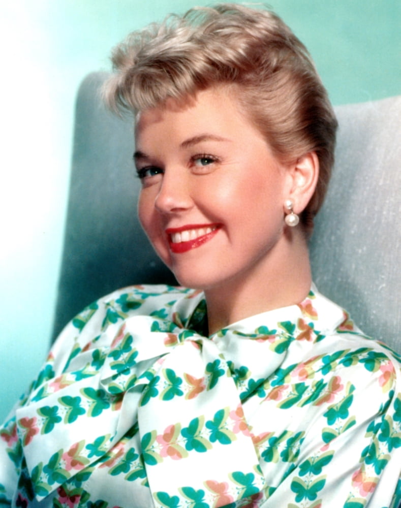 Doris Day Canvas Art - (16 x 20)